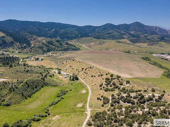 3rd image of E Creek Rd