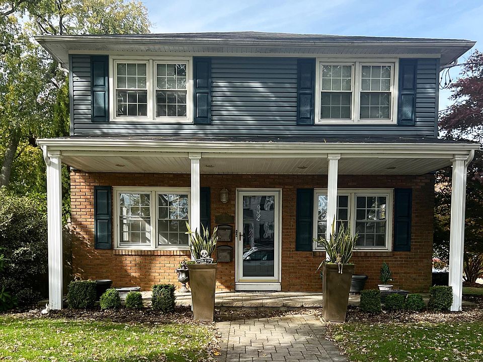32 JOHNSON AVE. LOWER LEVEL, TWO FAMILY HOME