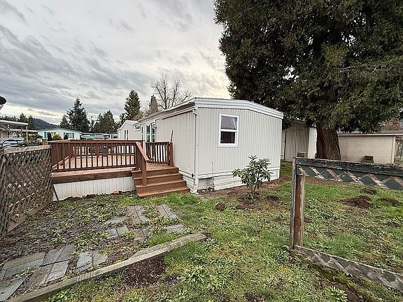 3rd image of 1125 58th St Space 96