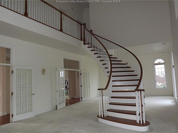 3rd image of 412 Woodbridge Dr