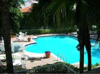2nd image of 20935 NE 37th Ct