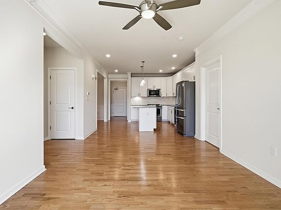 5th image of 6 Overlook Dr #408