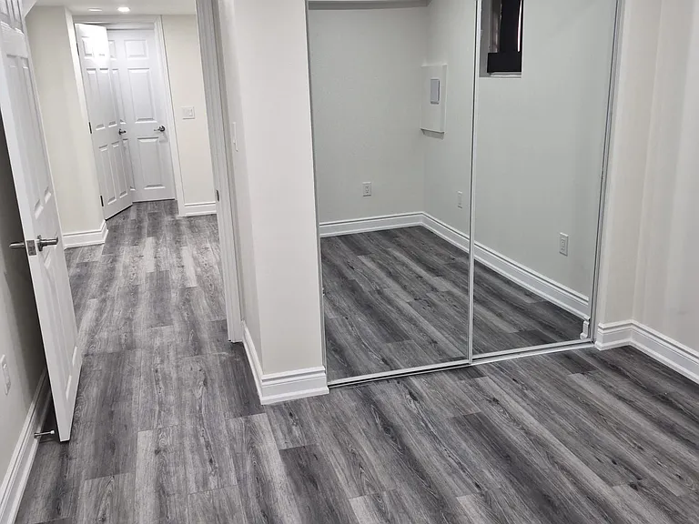 2129 Wilson St — Photo 12