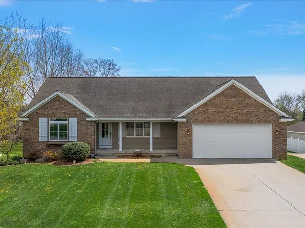 4367 Hickory View Ct, Wayland, MI 49348