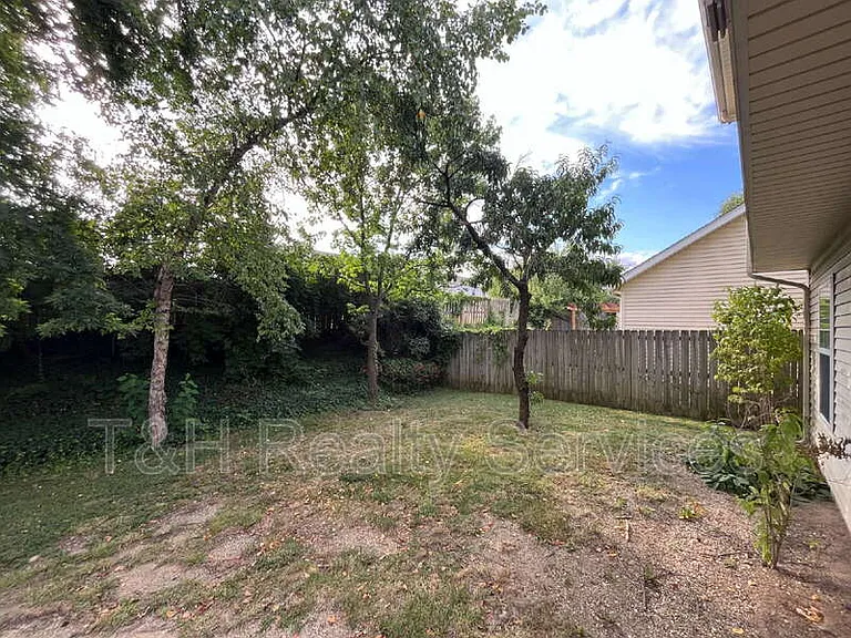 14952 Oak Rd — Photo 20