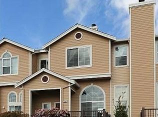 294 E East St, Benicia, CA 94510