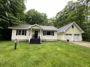34800 S Tomlinson Ln, Drummond Island, MI 49726