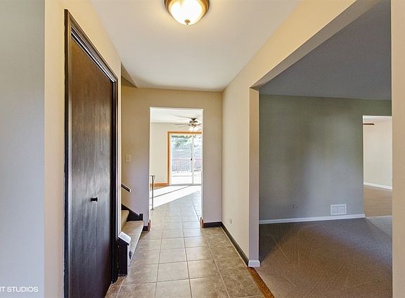2nd image of 510 Parkshore Dr