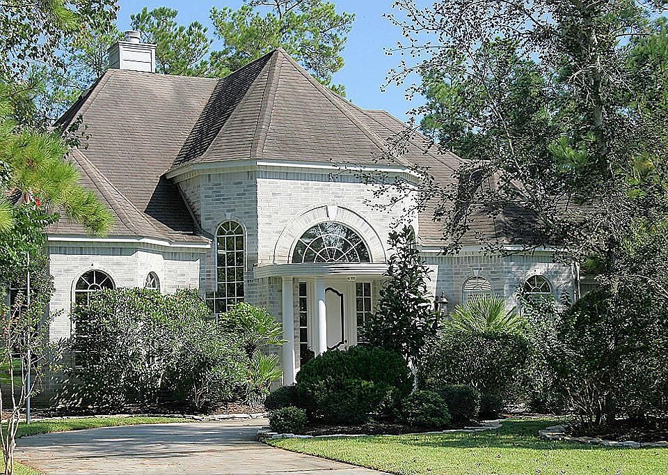 1st image of 205 W Shadowpoint Cir
