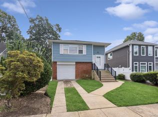1928 Gormley Avenue, Merrick, NY 11566