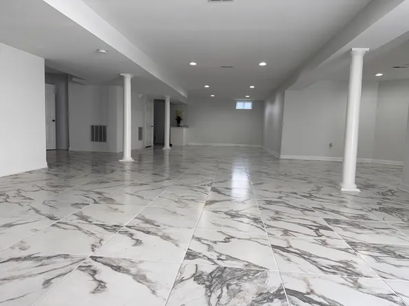 (undisclosed Address), Gainesville, VA 20155