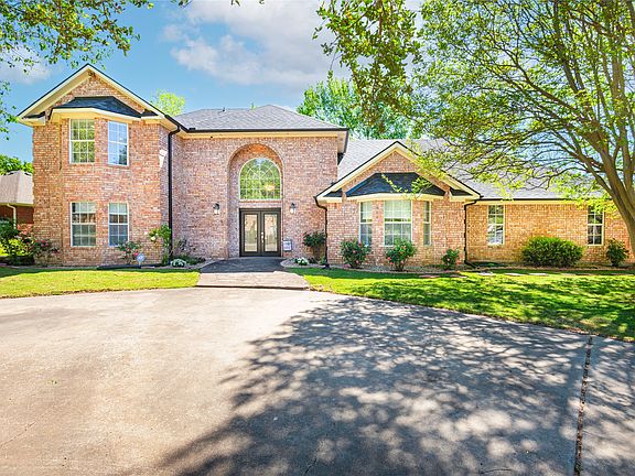 4th image of 2020 Arbor Bend St