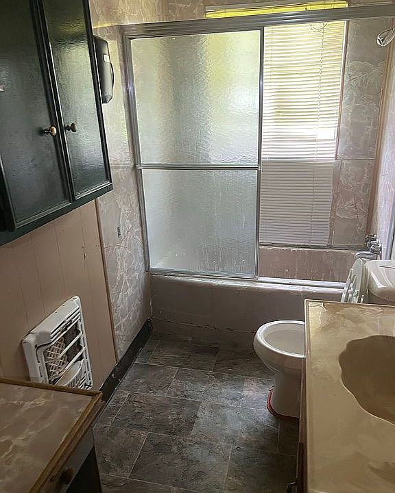 1st image of 3085 Rockwell St