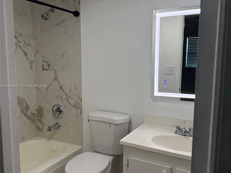 7900 S Colony Cir S #207 — Photo 8
