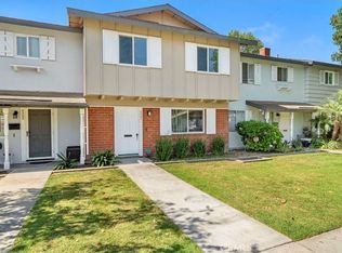 9562 Cornwall Dr, Huntington Beach, CA 92646