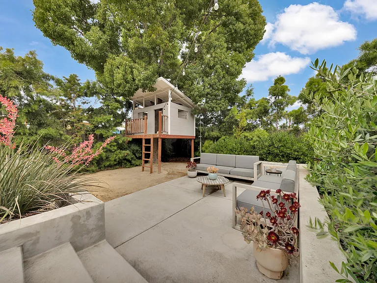 5621 Morro Way — Photo 52