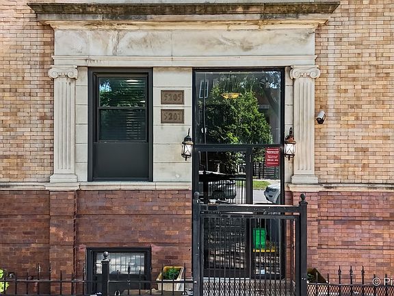 2nd image of 5207 S Indiana Ave Unit 2