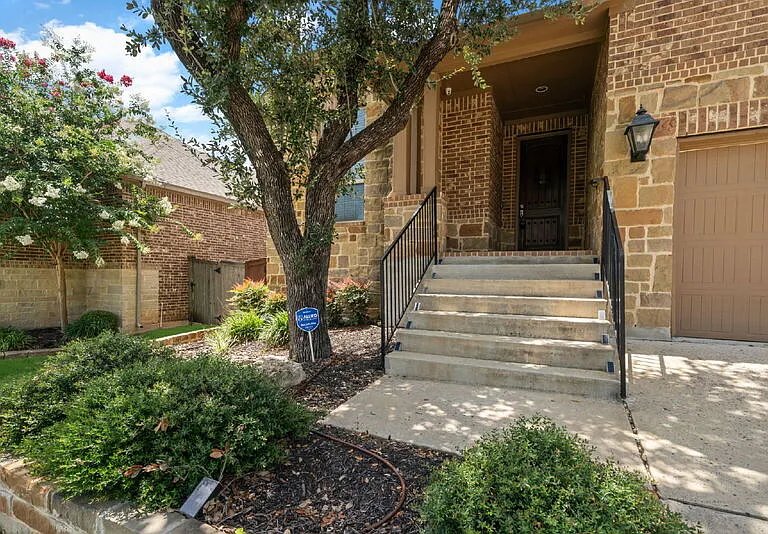 9010 Gate Run — Photo 22