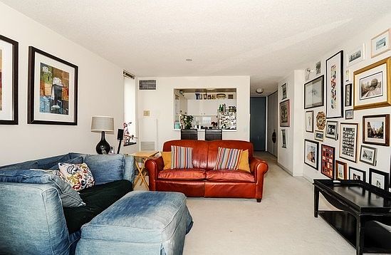 3rd image of 3660 N Lake Shore Dr APT 4403