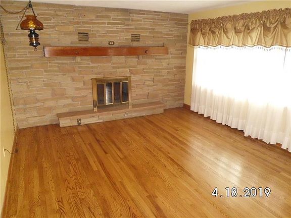2nd image of 119 Cohassett Dr