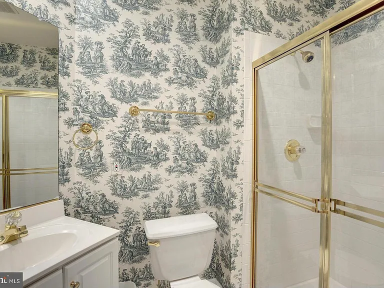 1320 N Wayne St #307 — Photo 21
