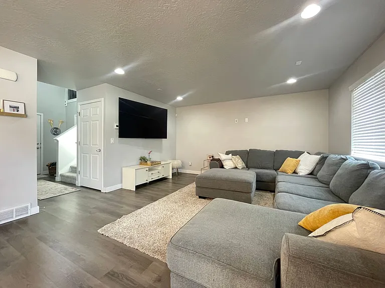 15096 S Honor Dr — Photo 3