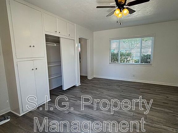2nd image of 2304 W Oak St APT A