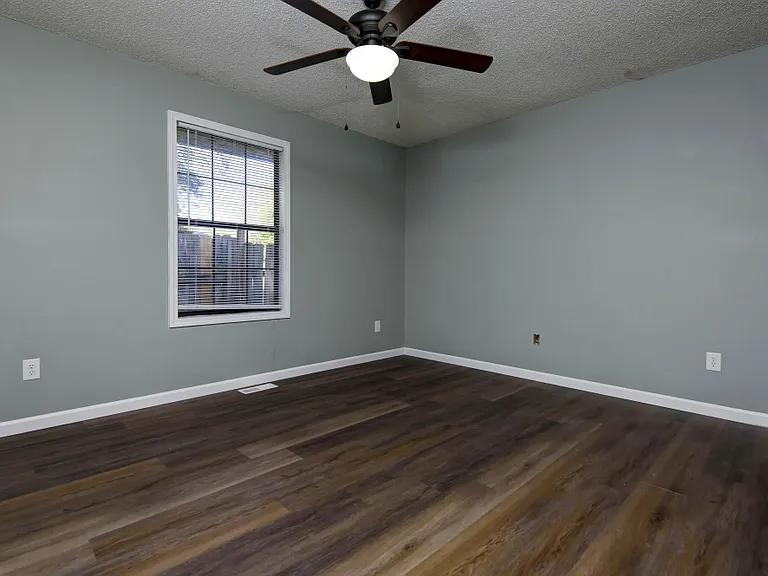 2147 W Wall St #2147A — Photo 5
