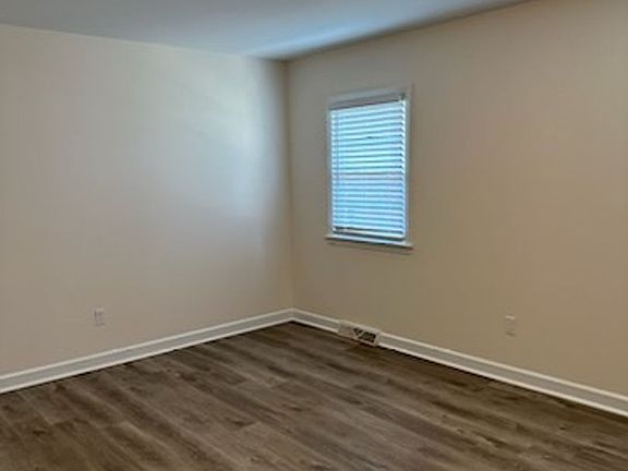 5th image of 3139 E North St #0