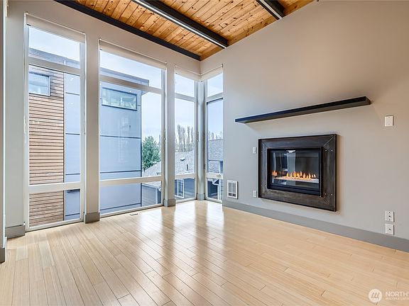 3rd image of 2635 22nd Avenue W #A