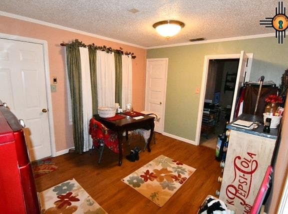 3rd image of 513 E Lea St