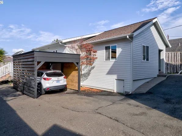 136B 3rd Ave, Seaside, OR 97138