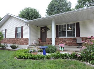 405 Michelle Dr, Washington, MO 63090