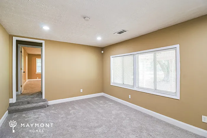4 bed, 3.5 bath, 2864 sqft, $2,795 — Photo 4
