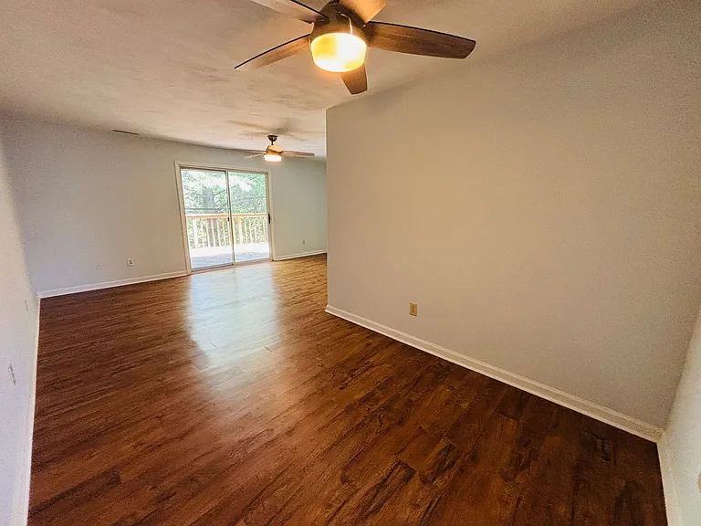 2419 Ridge Rd — Photo 3