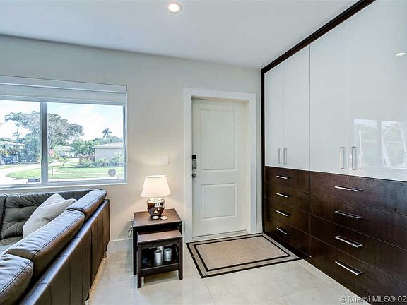 5th image of 12300 NE Miami Ct