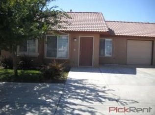 749 Greenwood Meadow Ln, Bakersfield, CA 93308