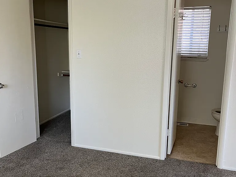1352 Forest St — Photo 6