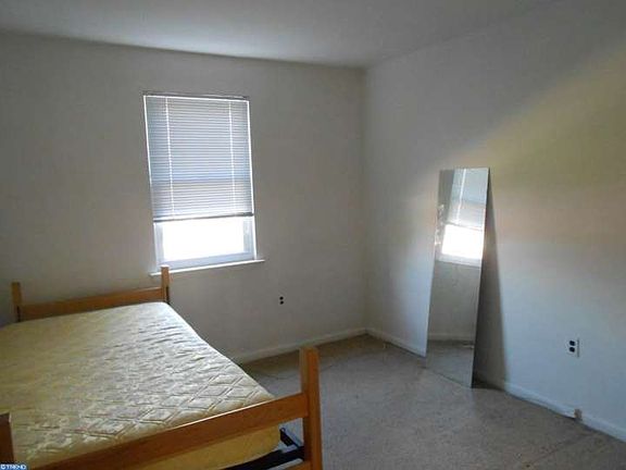 5th image of 9894 Frankford Ave