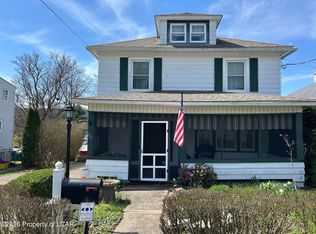 90 James St, Shavertown, PA