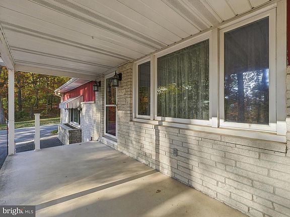5th image of 20568 Spring Run Rd