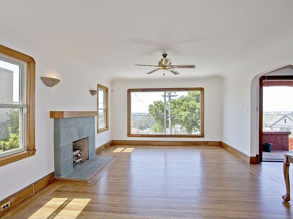 4th image of 8220 Outlook Ave