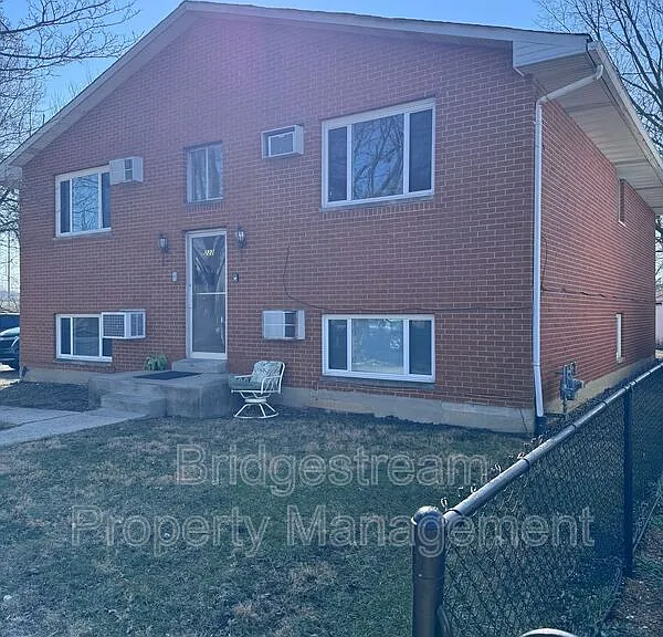 222-4 Sherman St — Photo 10