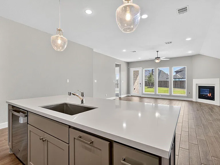7435 Denali Dr — Photo 18