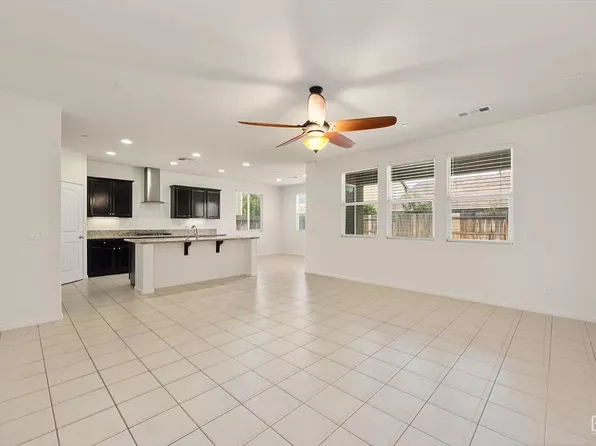 1401 Little Brook St, Bakersfield, CA 93311