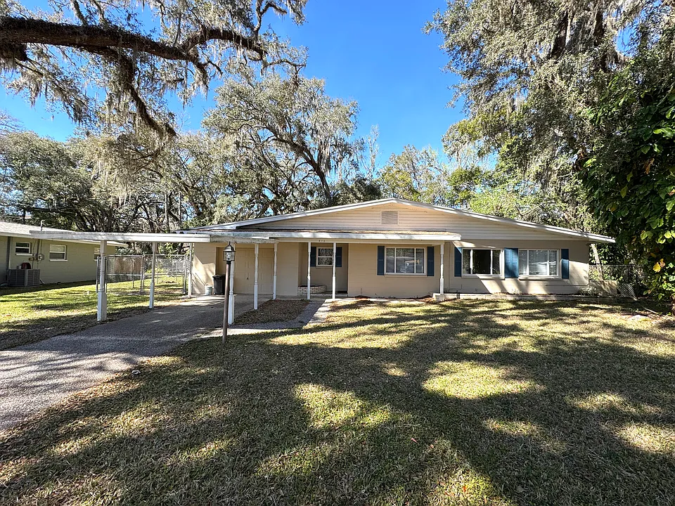 310 Longwood Dr