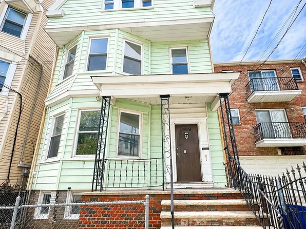 369 S 19th St #1, Newark, NJ 07103