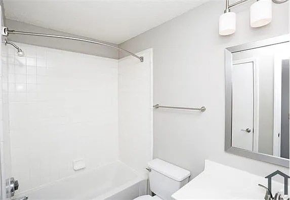 9201 Glenwater Dr — Photo 4