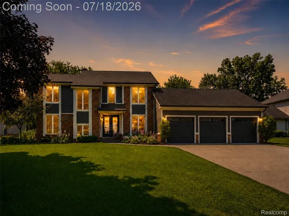 2545 Cedar Key Dr, Lake Orion, MI 48360