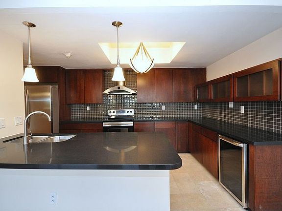 2nd image of 2001 Holcombe Blvd Unit 402